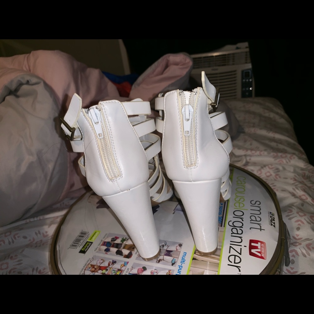 Heels - Picture 2 of 3